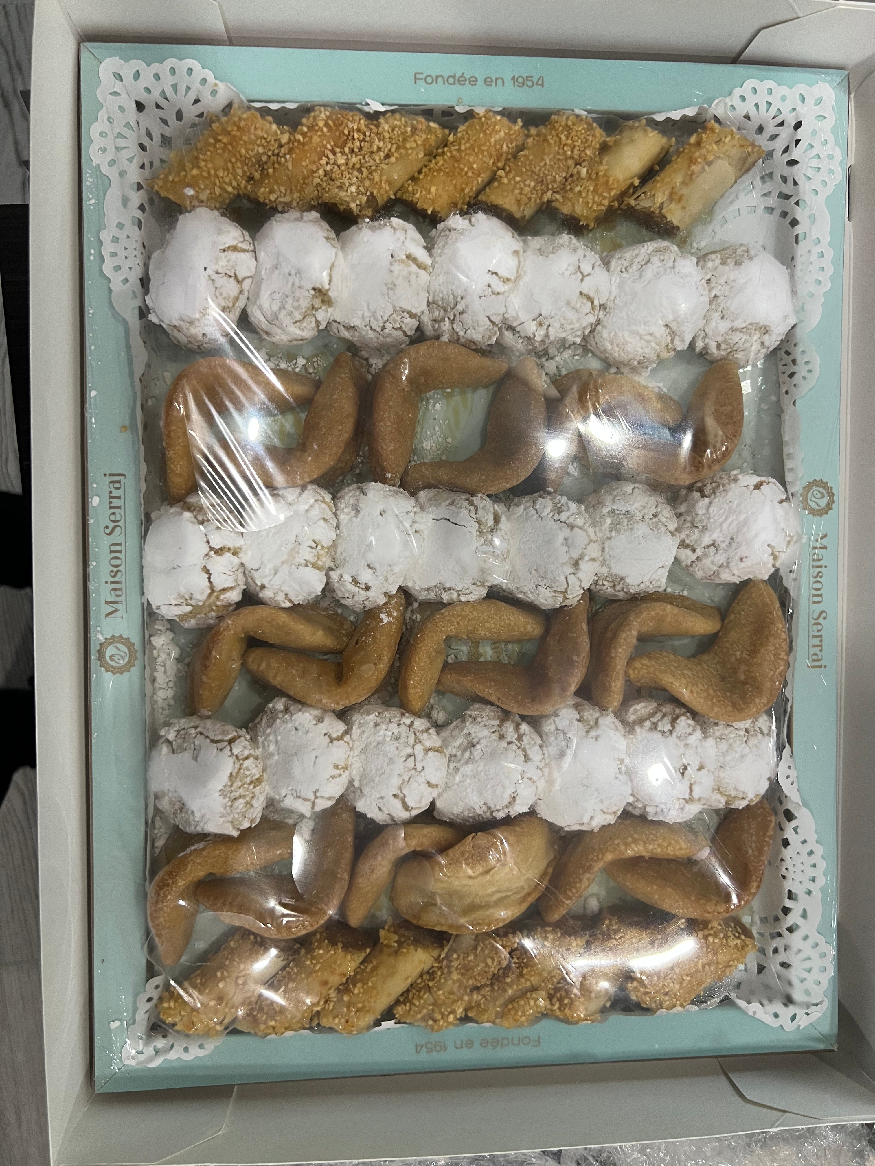 Moroccan Traditional Pastry Tray – 1kg